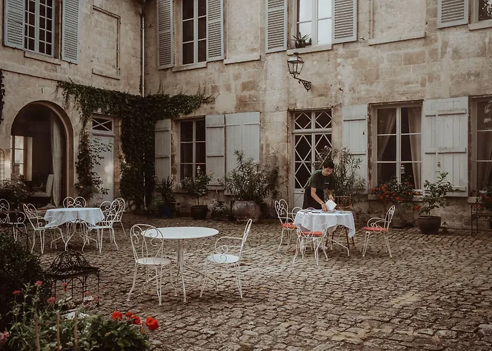 Couette-café La Fontaine Racine - D'hôtes La Ferte-Milon