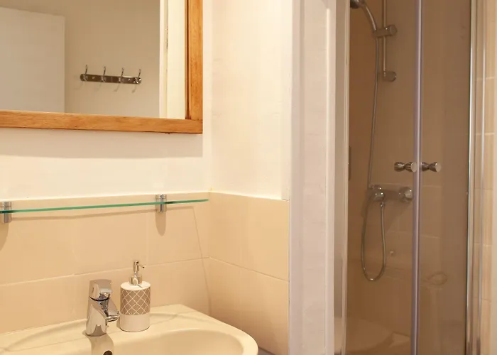 Couette-café La Fontaine Racine - D'hôtes